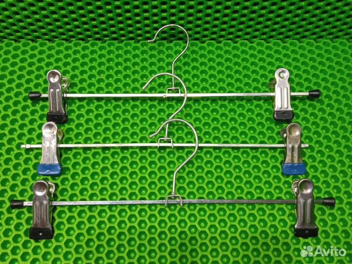 Вешалки одежные