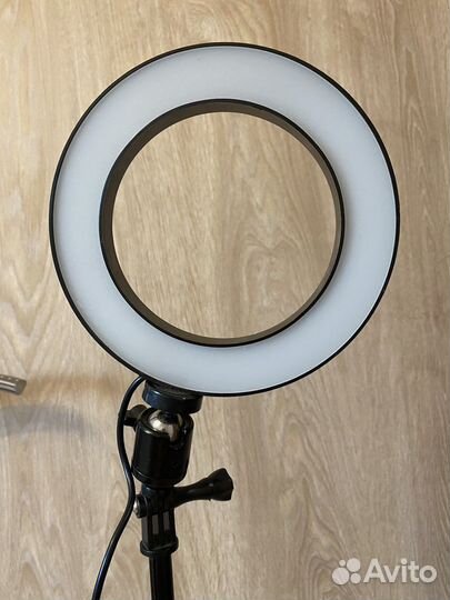 Кольцевая лампа