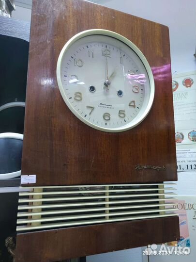 Часы Настенные с боем СССР. Часы каминные Весна