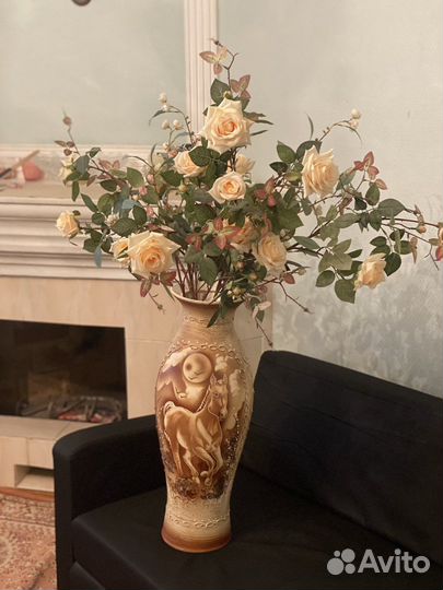 Ваза напольная с цветами