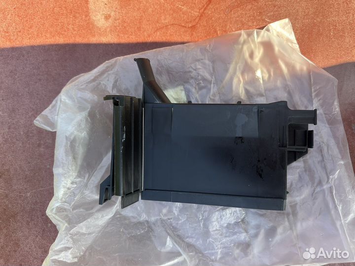 Корпус блока предохранителей Ниссан Тиана J31