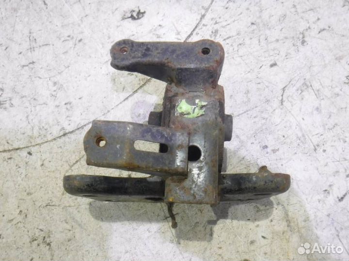 Опора двигателя Тойота