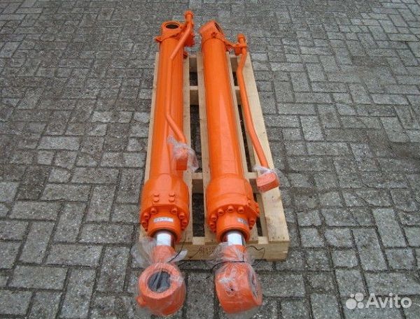 Гидроцилиндр ковша Doosan DX300-5