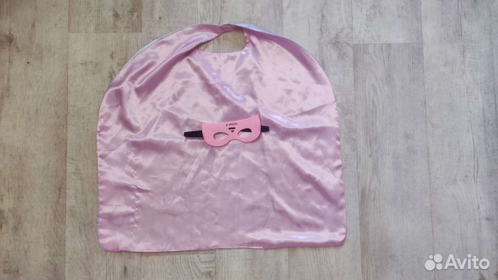 Костюм. Плащ супергероя для игр на девочку