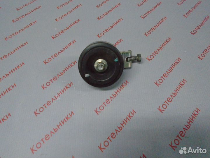 Nissan 11927-ED00B Ролик приводного ремня