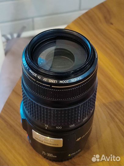 Объектив Canon 75-300mm 4-5.6 is