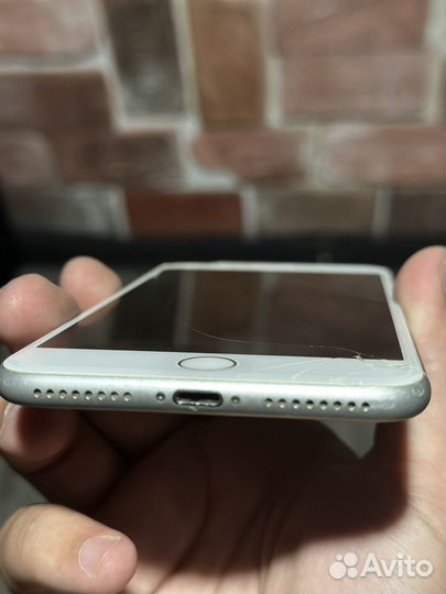 Телефон iPhone 8 plus 256g