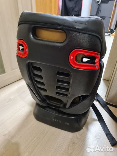 Автомобильное кресло cruiz