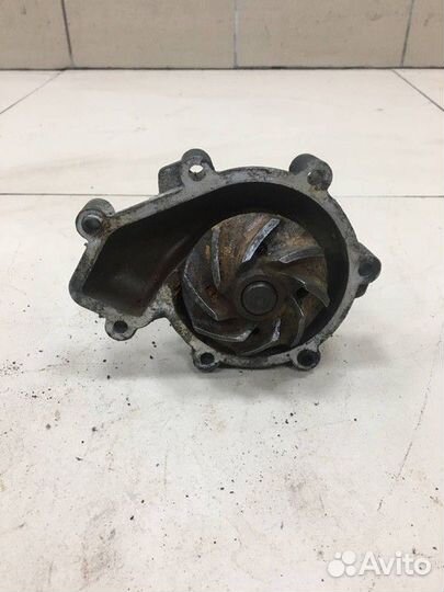 Насос водяной (помпа) SsangYong Kyron