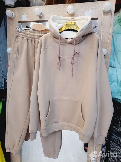 Костюм спортивный