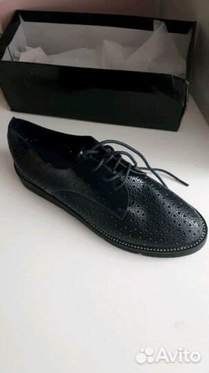 Новые женские туфли