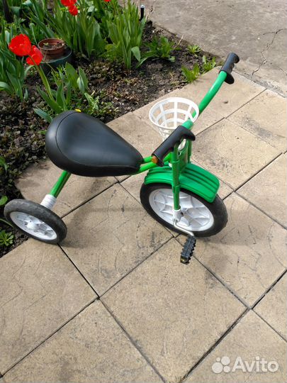 Детский трехколесный велосипед бу
