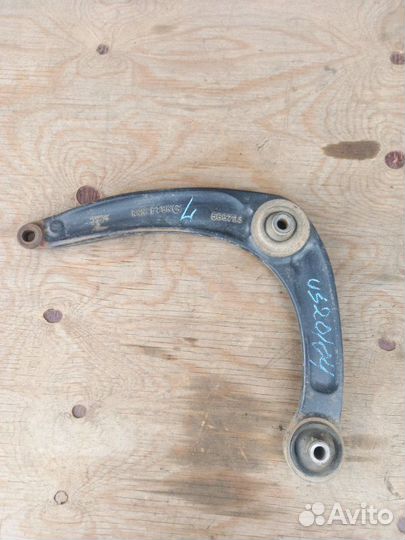 Рычаг подвески передний левый Peugeot Partner