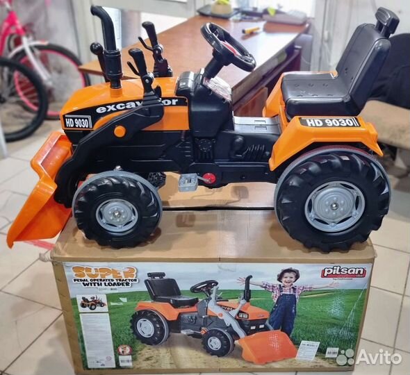 Педальная машина экскаватор