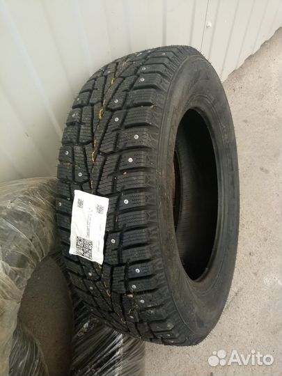 Roadstone Winguard WinSpike 195/65 R15 95T