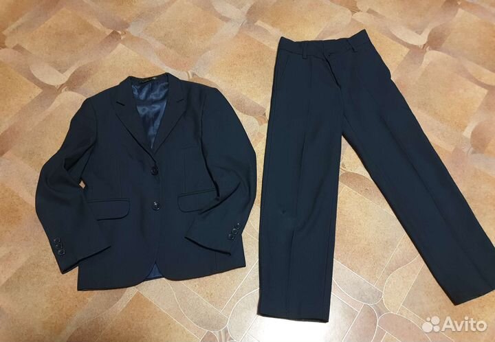 Костюм школьный фирмы 
