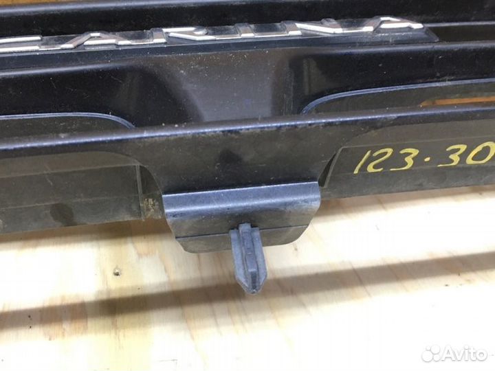 Решетка радиатора Toyota Carina ST195 3SFE 1994