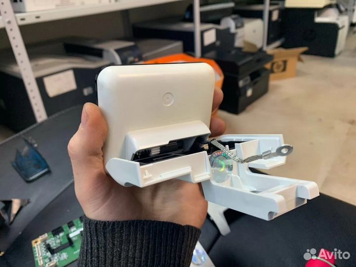 HP Color LaserJet Pro M281fdn экран