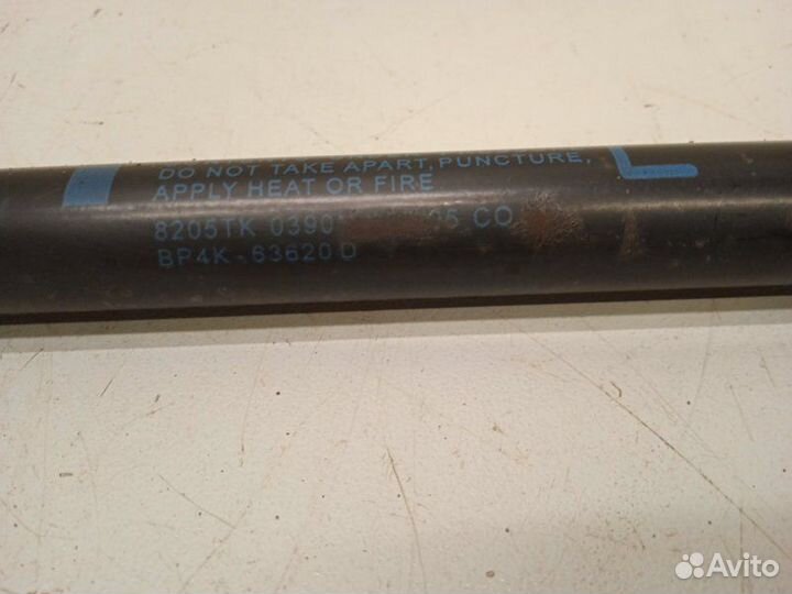 Амортизатор багажника левый Mazda 3 BK 1.6 2002