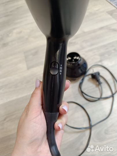 Фен Philips Essential Care compact 1800w