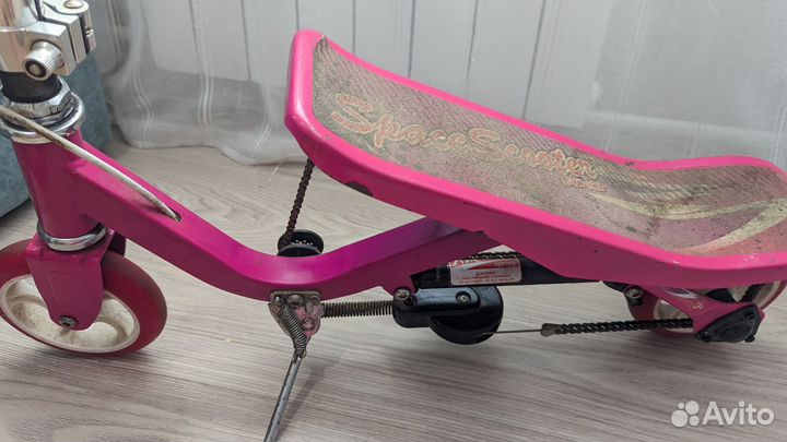 Самокат (инерционный)