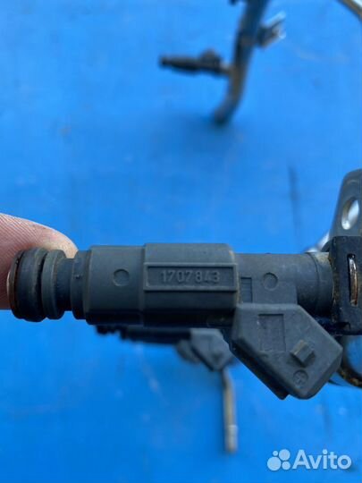 Рампа с форсунками на BMW E39 M62