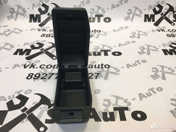 Подлокотник priora в коже