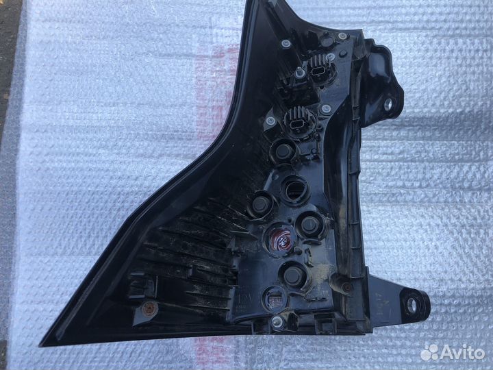 Фонарь задний правый Land Cruiser Prado 150