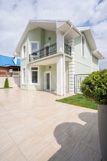 Дом 263,1 м² на участке 6,6 сот.