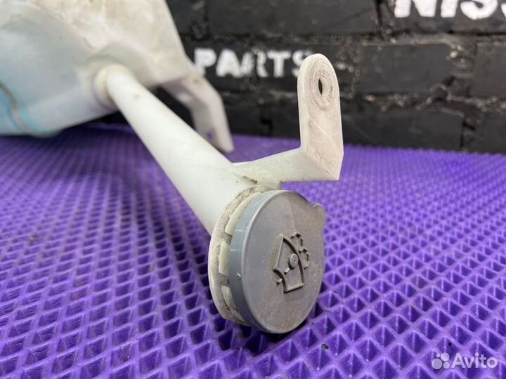 Бачок омывателя Nissan X-Trail NT31-105853 MR20DE