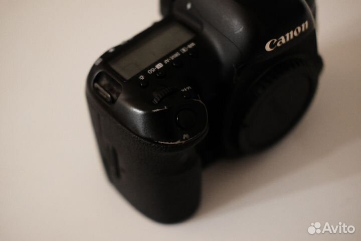 Фотоаппарат canon 5D mark 4
