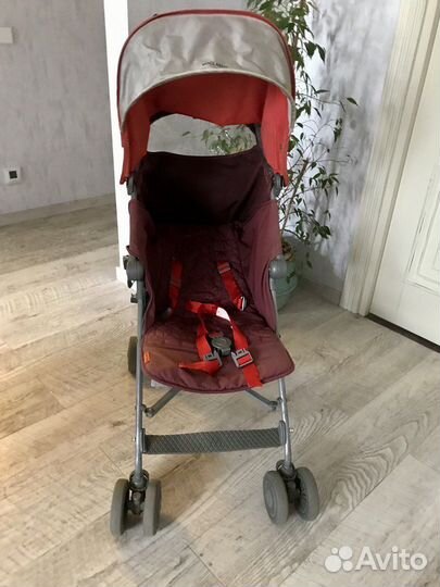 Коляска Maclaren