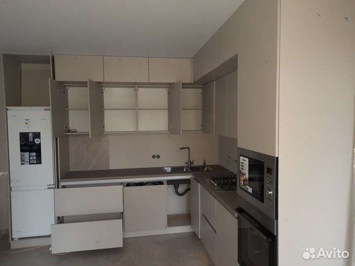 Кухни на заказ любого формата