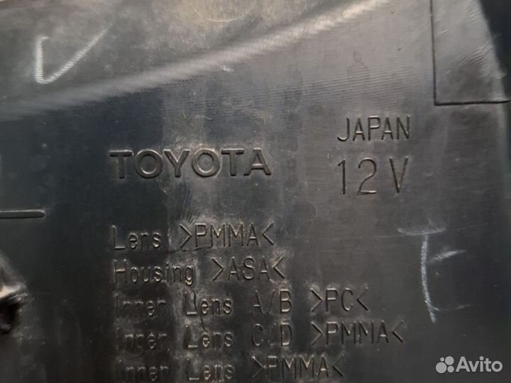 Toyota alphard задние фонари