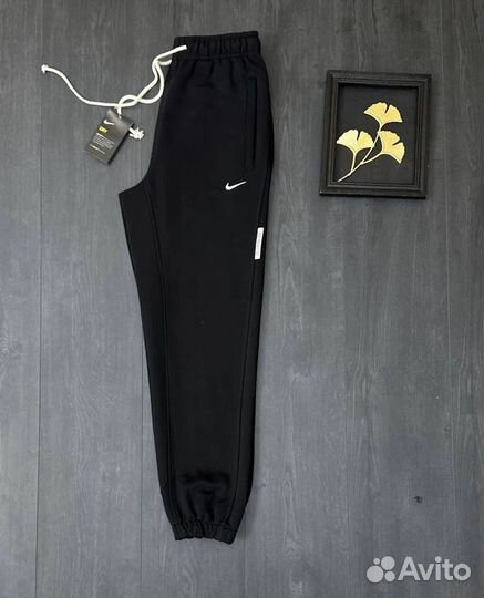 Спортивные штаны nike