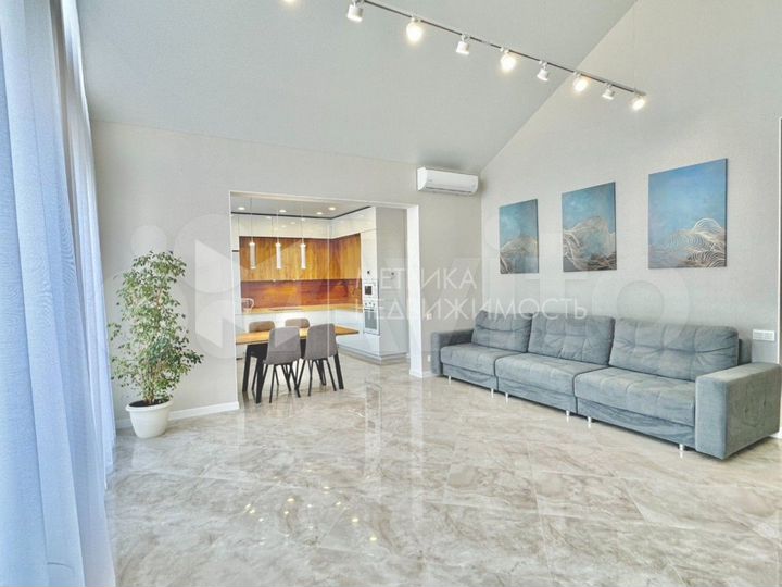 Дом 122,5 м² на участке 7,5 сот.