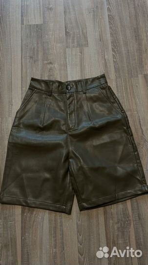 Кожаные шорты бермуды