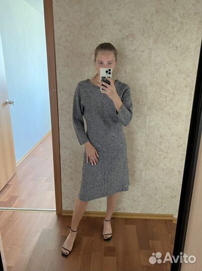 Платье шерстяное