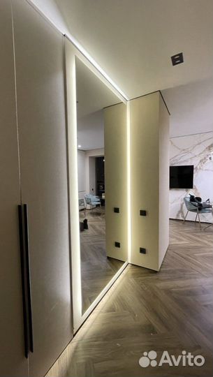 Зеркало с подсветкой