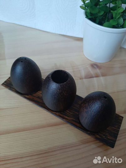 Набор солонка с перечницей. Новый