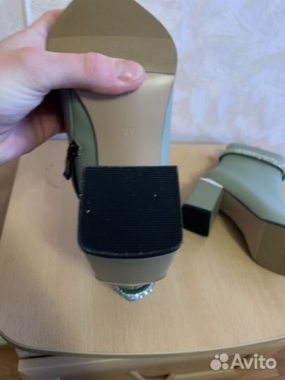 Сапожки женские