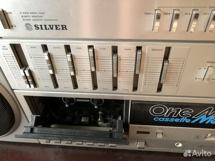 Японская магнитола 80 х silver