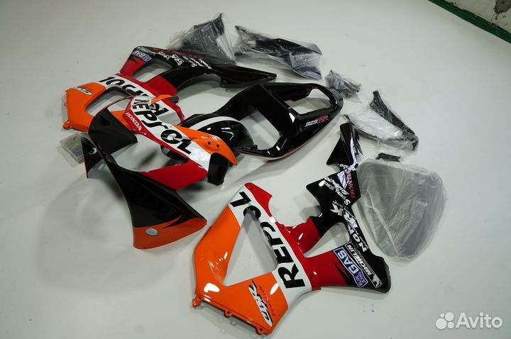 Комплект пластика на Honda CBR 929RR 2000-2001