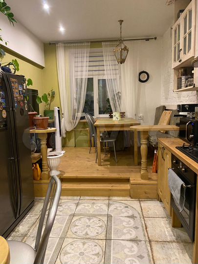 3-к. квартира, 76 м², 4/4 эт.