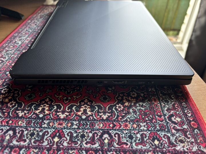 Asus rog zephyrus g14