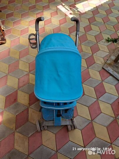 Прогулочная коляска трость Corol