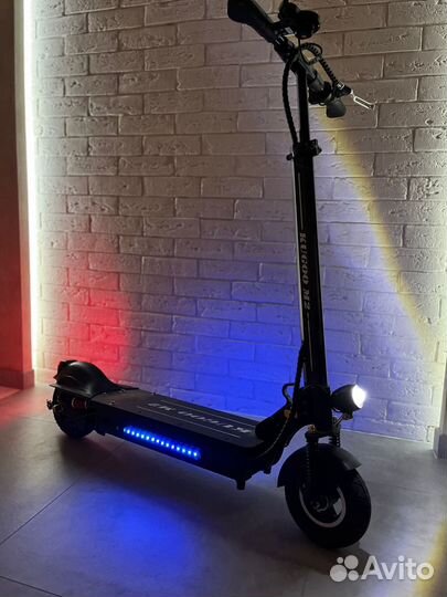 Самокат взрослый электрический