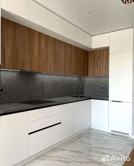 Кухонный гарнитур с подсветкой