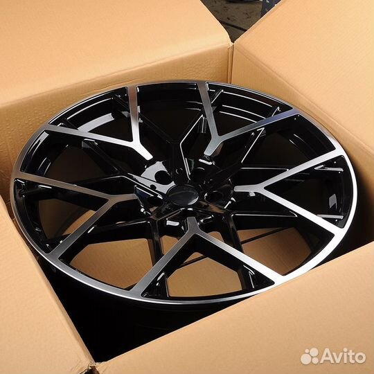 Диски на BMW X6 (G06), X5 (G05), X7(G07) разноширо