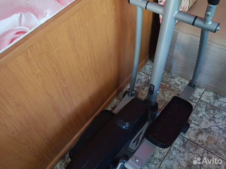 Эллиптический тренажер torneo